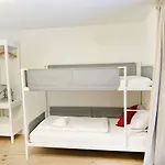 Modern With Balcony And Bbq At West Station شقة