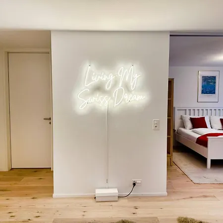 Modern With Balcony And Bbq At West Station