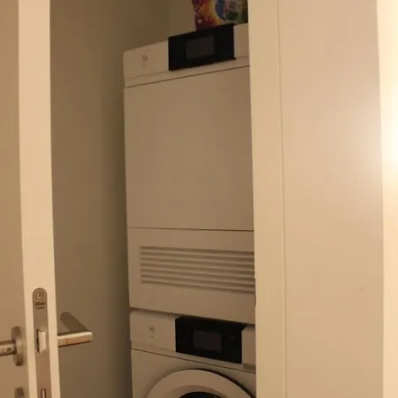 아파트 Modern With Balcony And Bbq At West Station