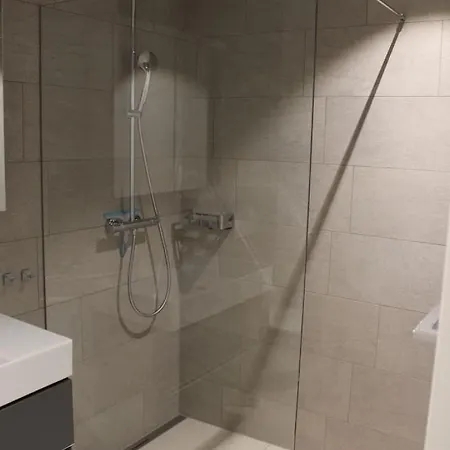 Modern With Balcony And Bbq At West Station 아파트 인터라켄