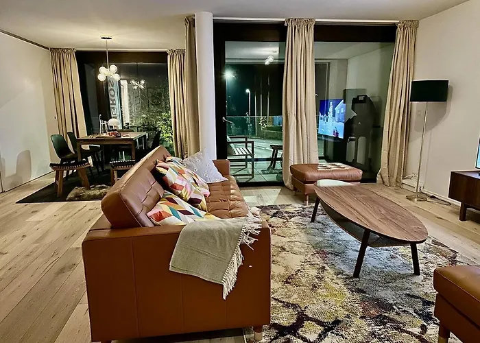 Apartmán Modern With Balcony And Bbq At West Station