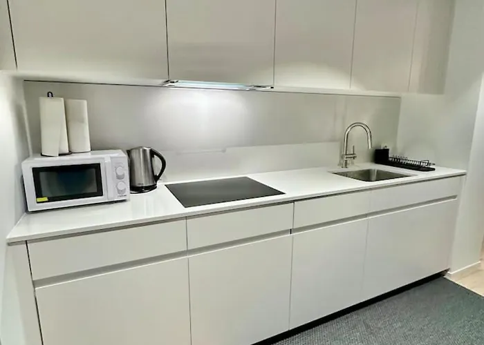 Apartmán Modern With Balcony And Bbq At West Station *