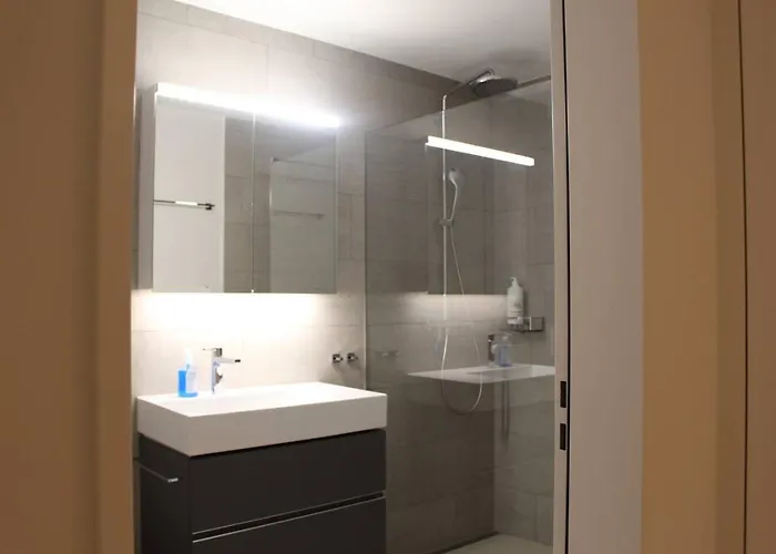 Modern With Balcony And Bbq At West Station Apartmán *