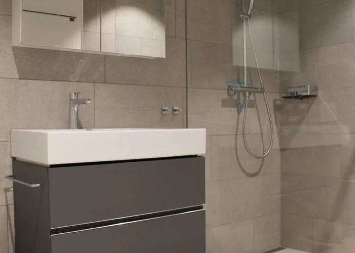 Modern With Balcony And Bbq At West Station Apartmán *